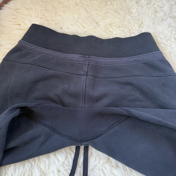 Lulu Dark Grey Black Jogger Pants Size 6 - Picture 5 of 7